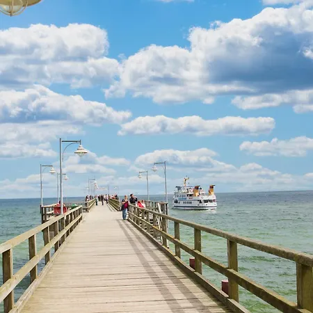 Apartment Strandnah, Balkon, Ahoi Erlebnisbad Gratis In Sellin - Strandresidenz Brandenburg 24 *